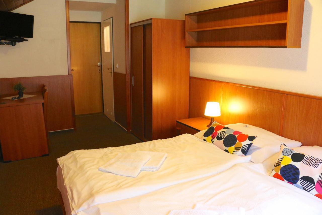 Hotel Maredis Kořenov Eksteriør bilde