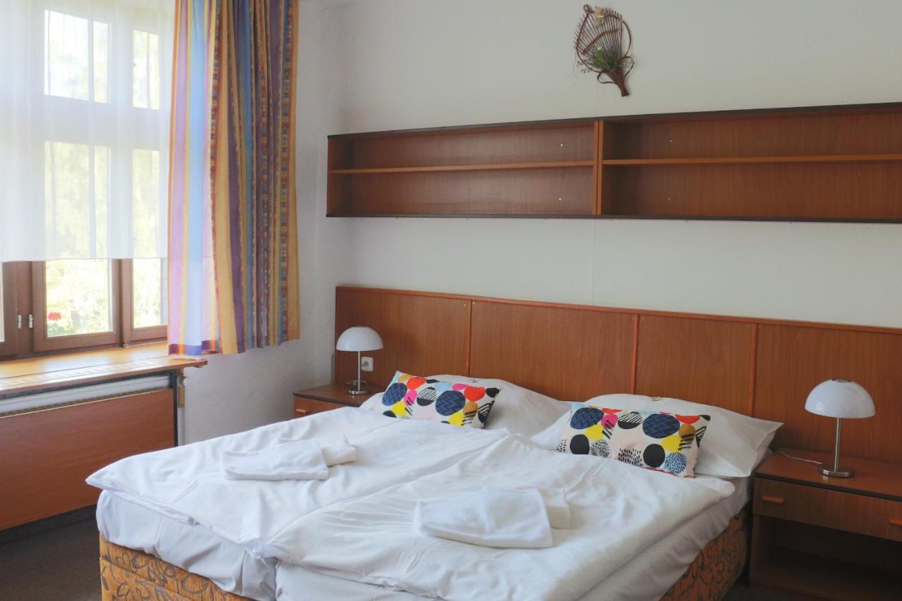 Hotel Maredis Kořenov Eksteriør bilde