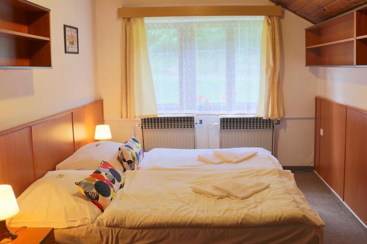 Hotel Maredis Kořenov Eksteriør bilde