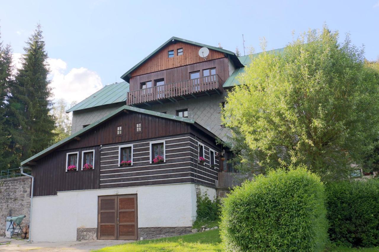 Hotel Maredis Kořenov Eksteriør bilde