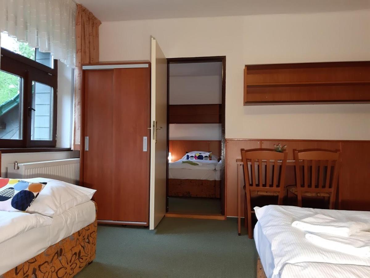 Hotel Maredis Kořenov Rom bilde