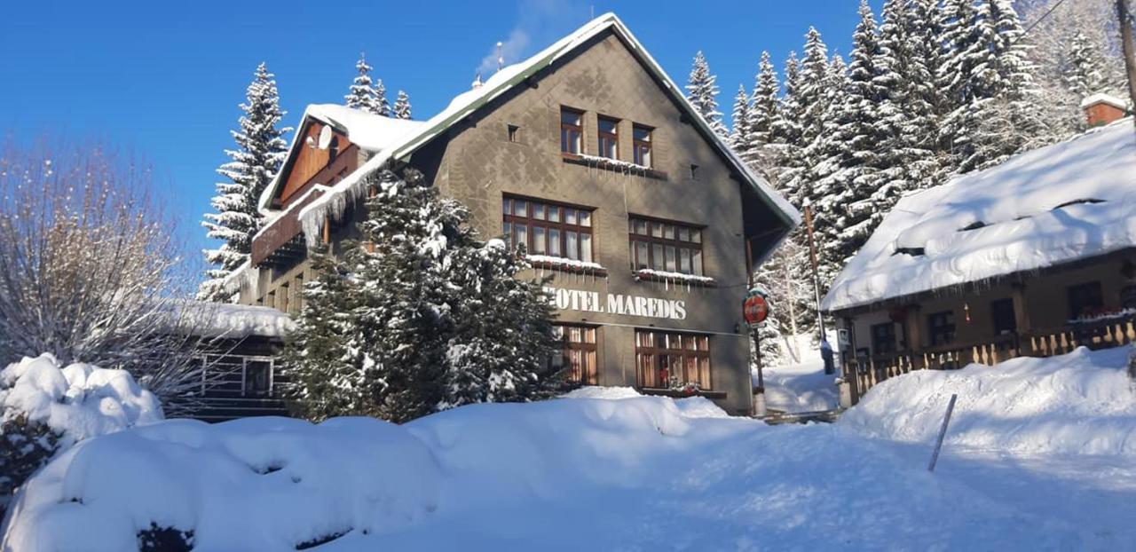 Hotel Maredis Kořenov Eksteriør bilde