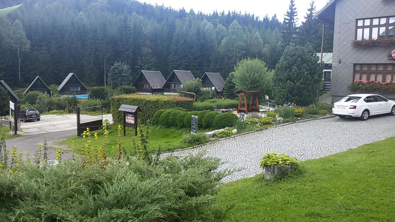 Hotel Maredis Kořenov Eksteriør bilde