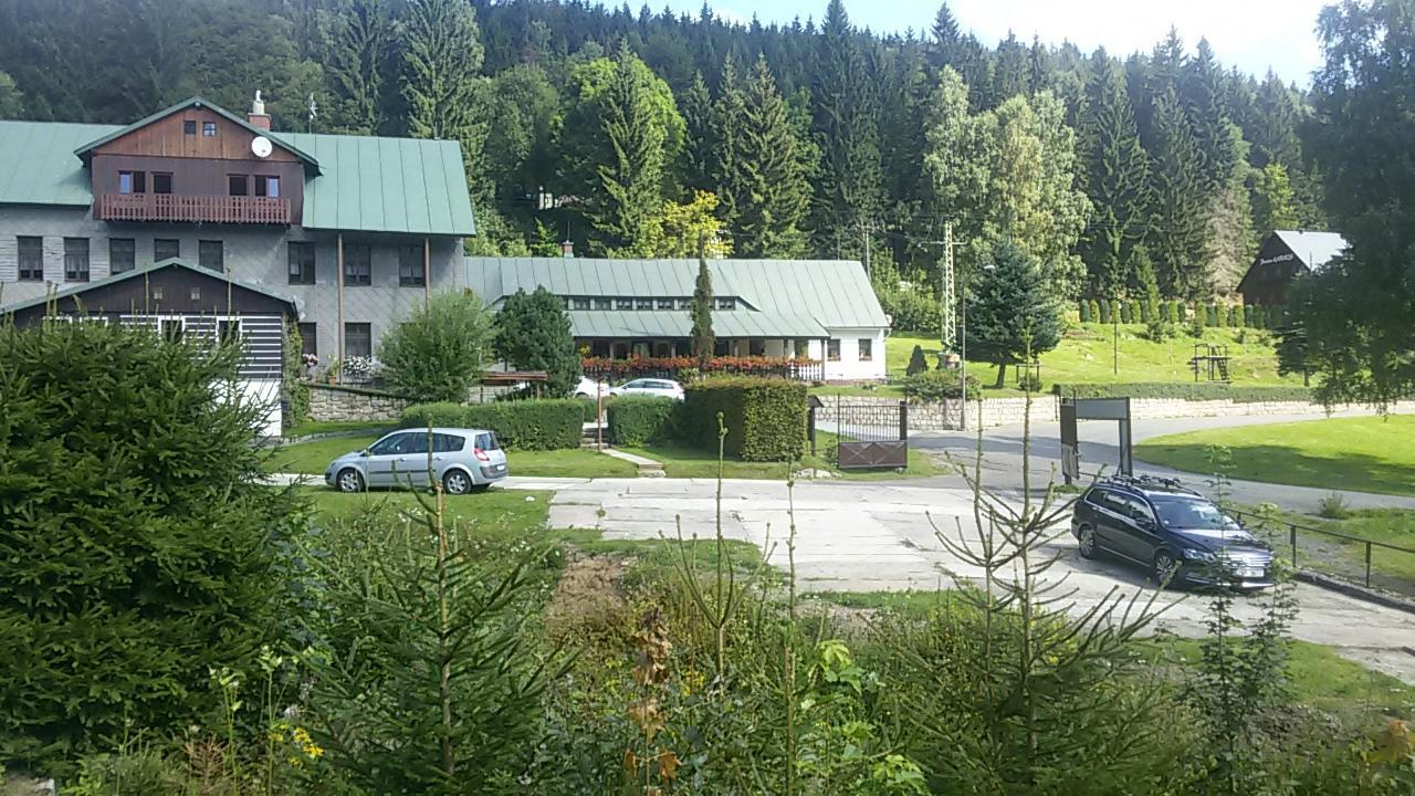 Hotel Maredis Kořenov Eksteriør bilde