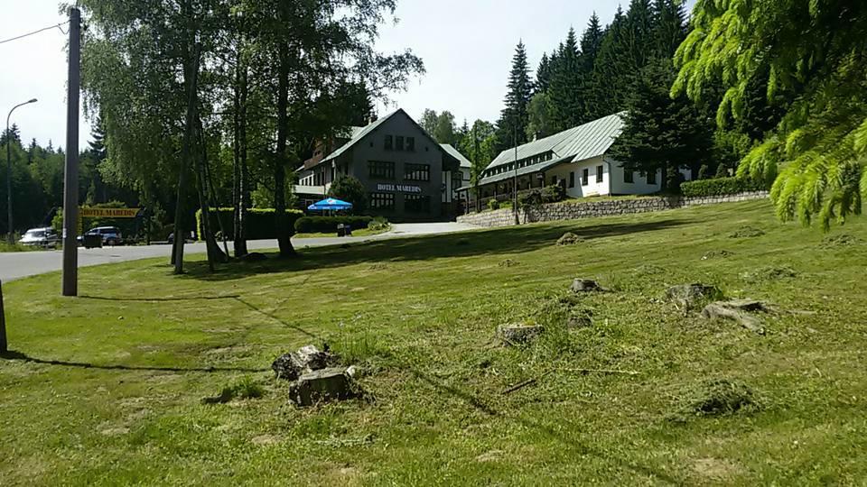 Hotel Maredis Kořenov Eksteriør bilde