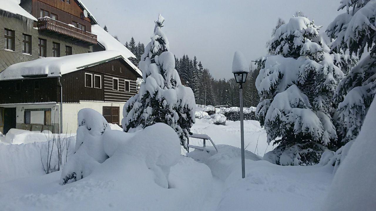 Hotel Maredis Kořenov Eksteriør bilde