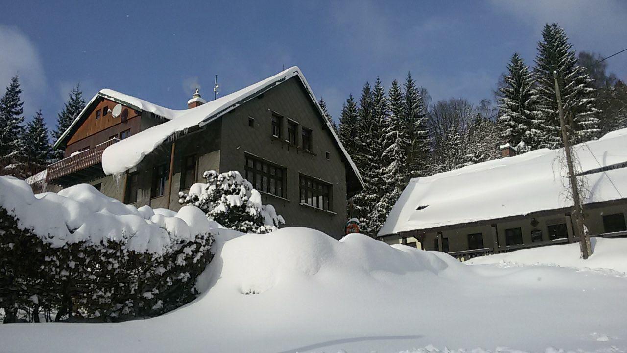 Hotel Maredis Kořenov Eksteriør bilde