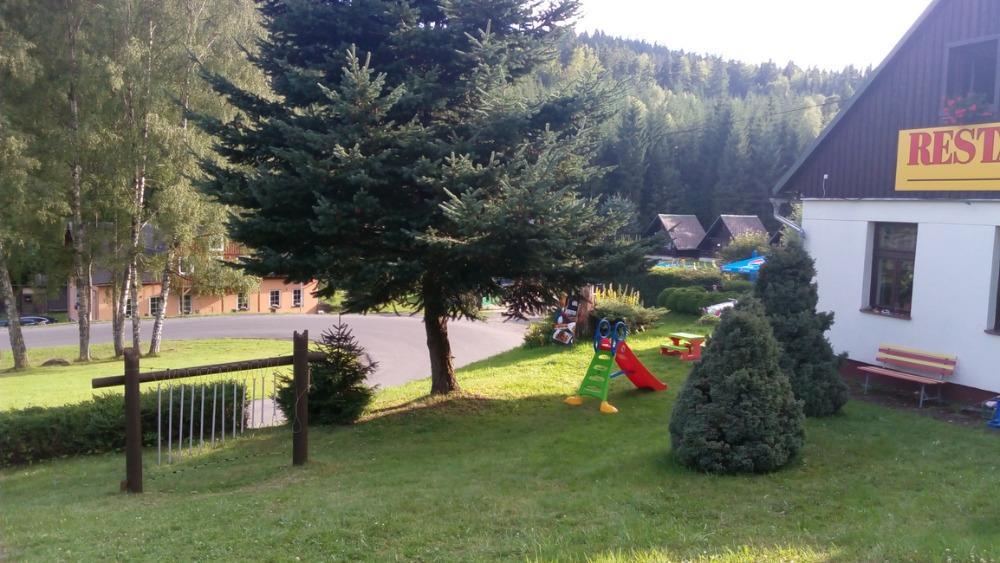 Hotel Maredis Kořenov Eksteriør bilde