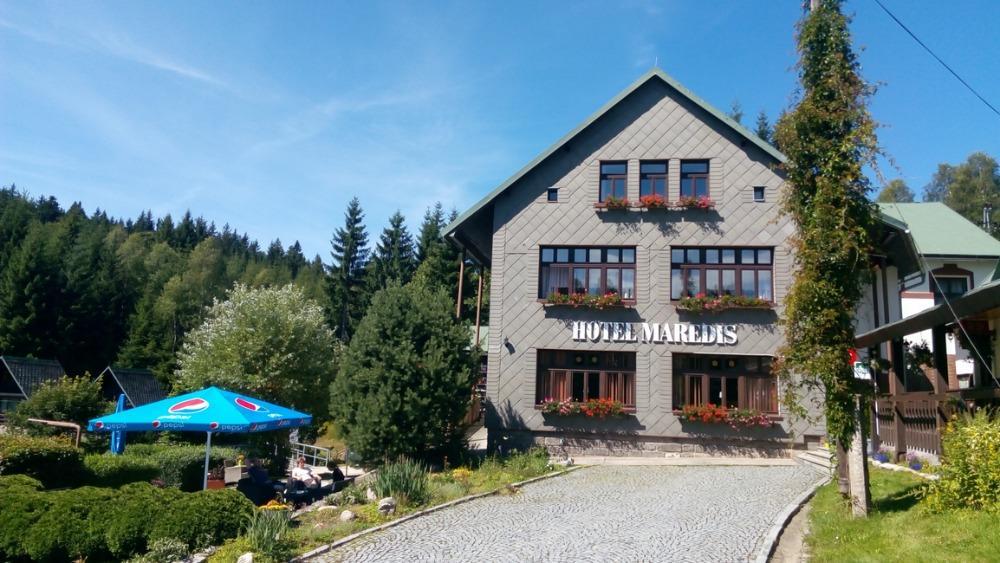Hotel Maredis Kořenov Eksteriør bilde